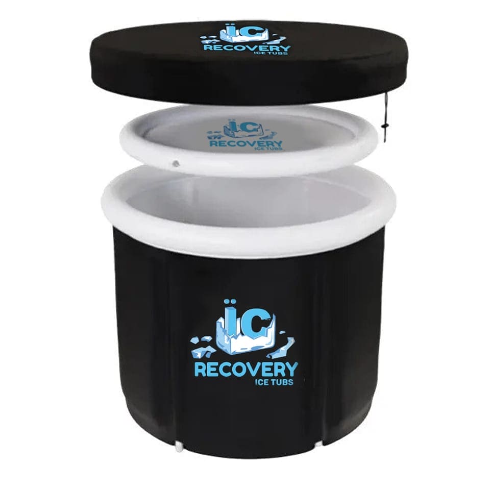 Ice tub with weather-resistant cover, designed for durability and all-weather use, suitable for cold plunge therapy and recovery.